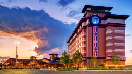 IGT Introduces Cashless Gaming to Oklahoma through Sky Casino