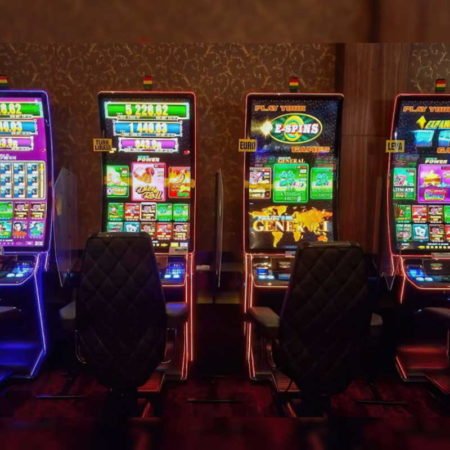 Ricketts Signs off on Casino Law