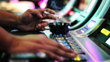 Workers and Citizens Urge Investors to Push for Smoking Ban in NJ Casinos