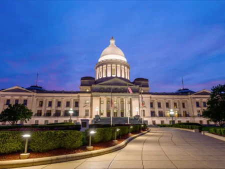 Local Legislators Push for Online Casino Bill in Arkansas